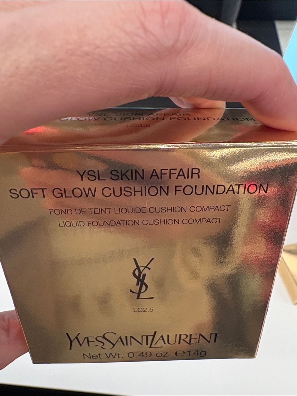 Yves Saint Laurent YSL Skin Affair Soft Glow Cushion Foundation - Gold (LC2.5)
